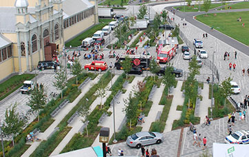 South court full of people and food trucks at TD Place